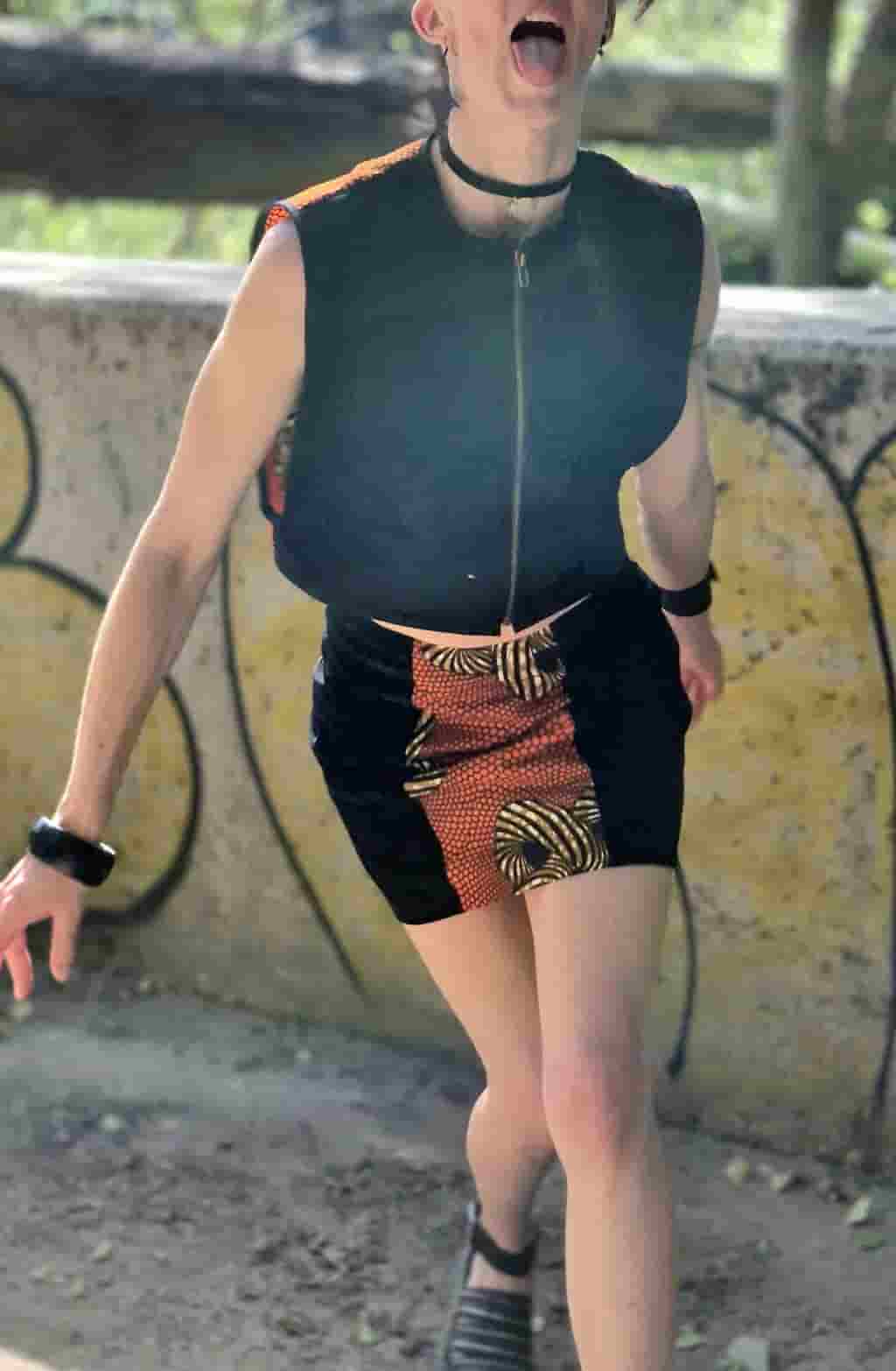 Crop Top Structuré Épaulement Carré