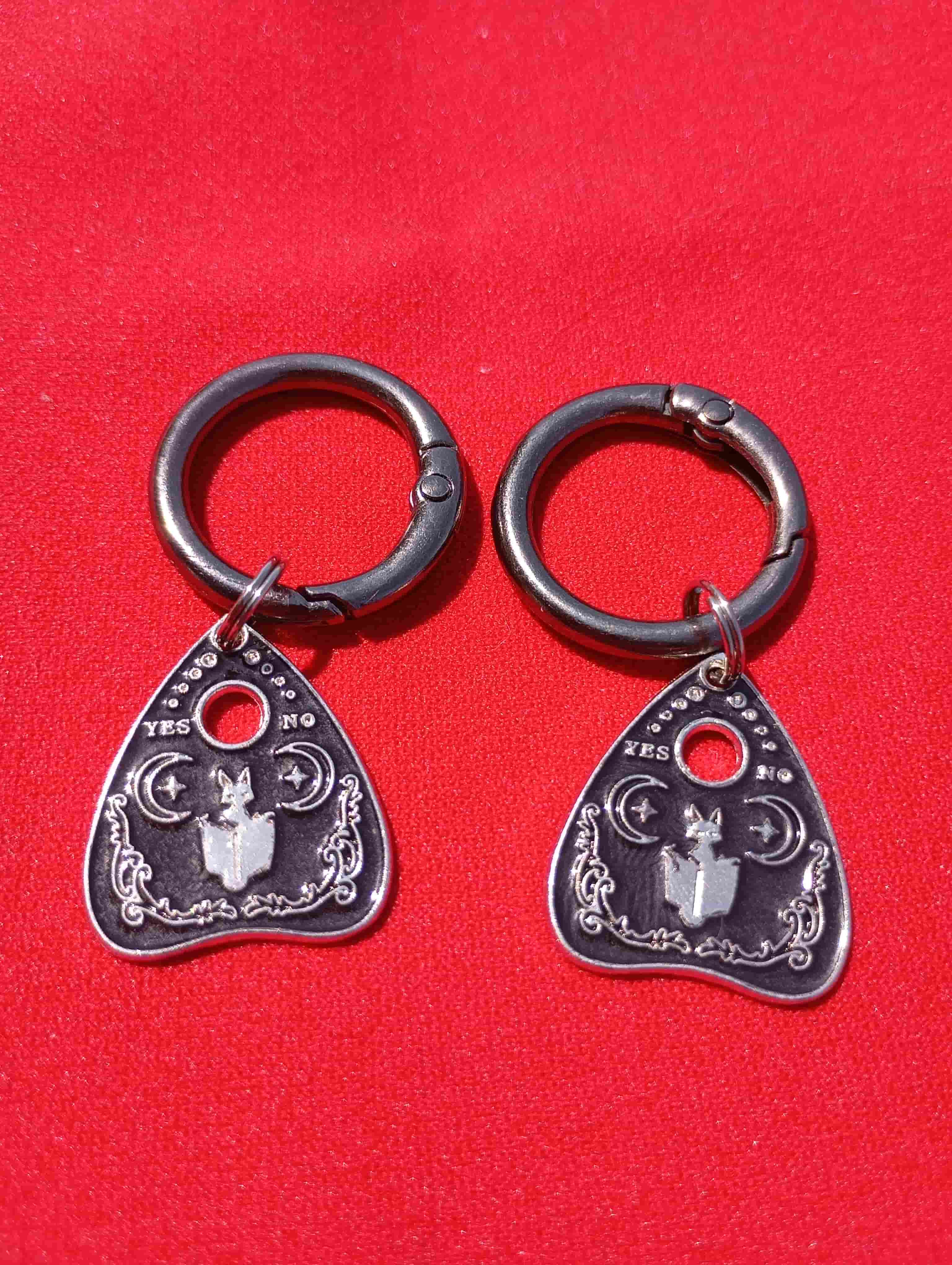 Bijoux de Chaussures "Gothic Ouija"
