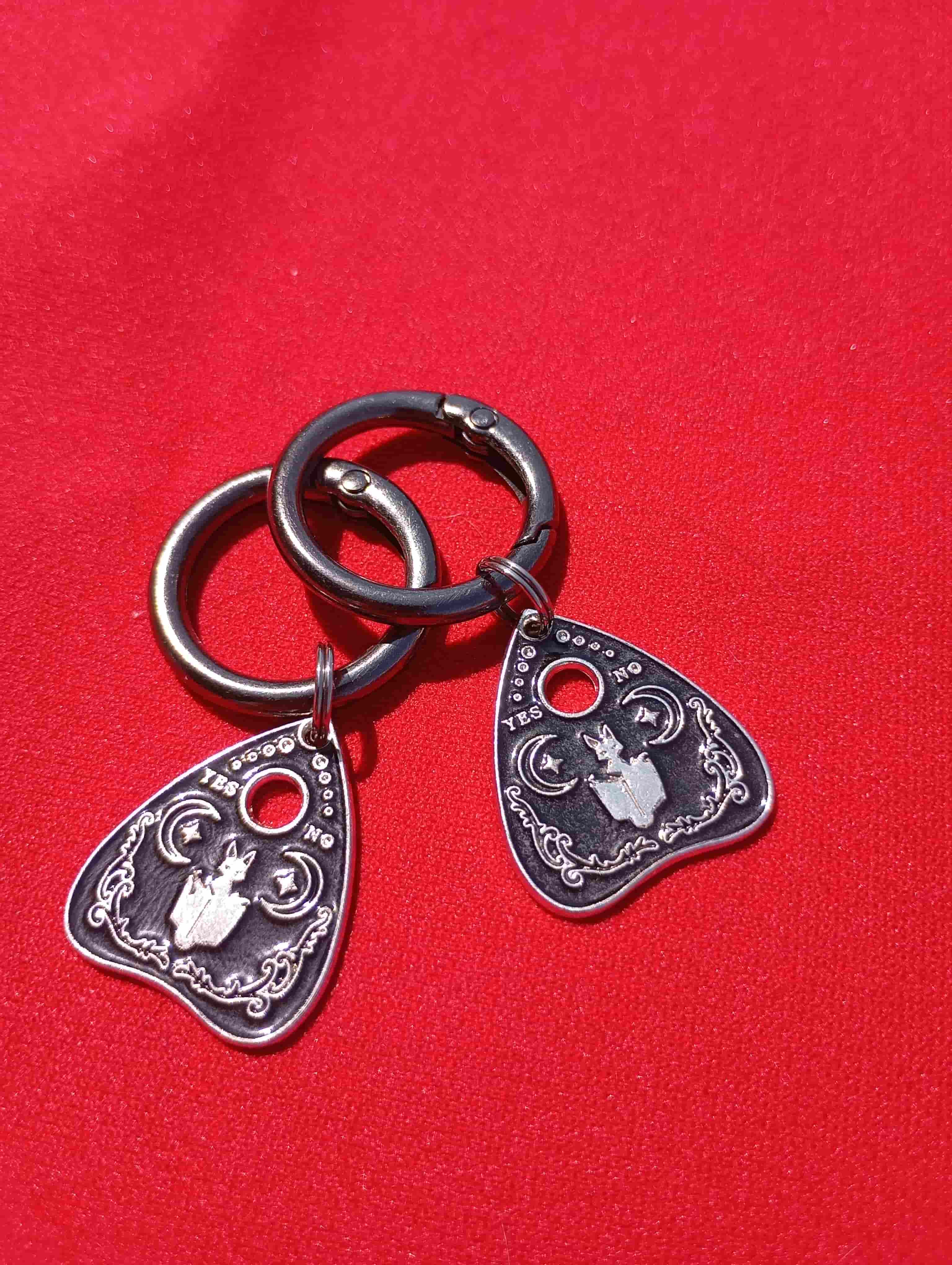 Bijoux de Chaussures "Gothic Ouija"