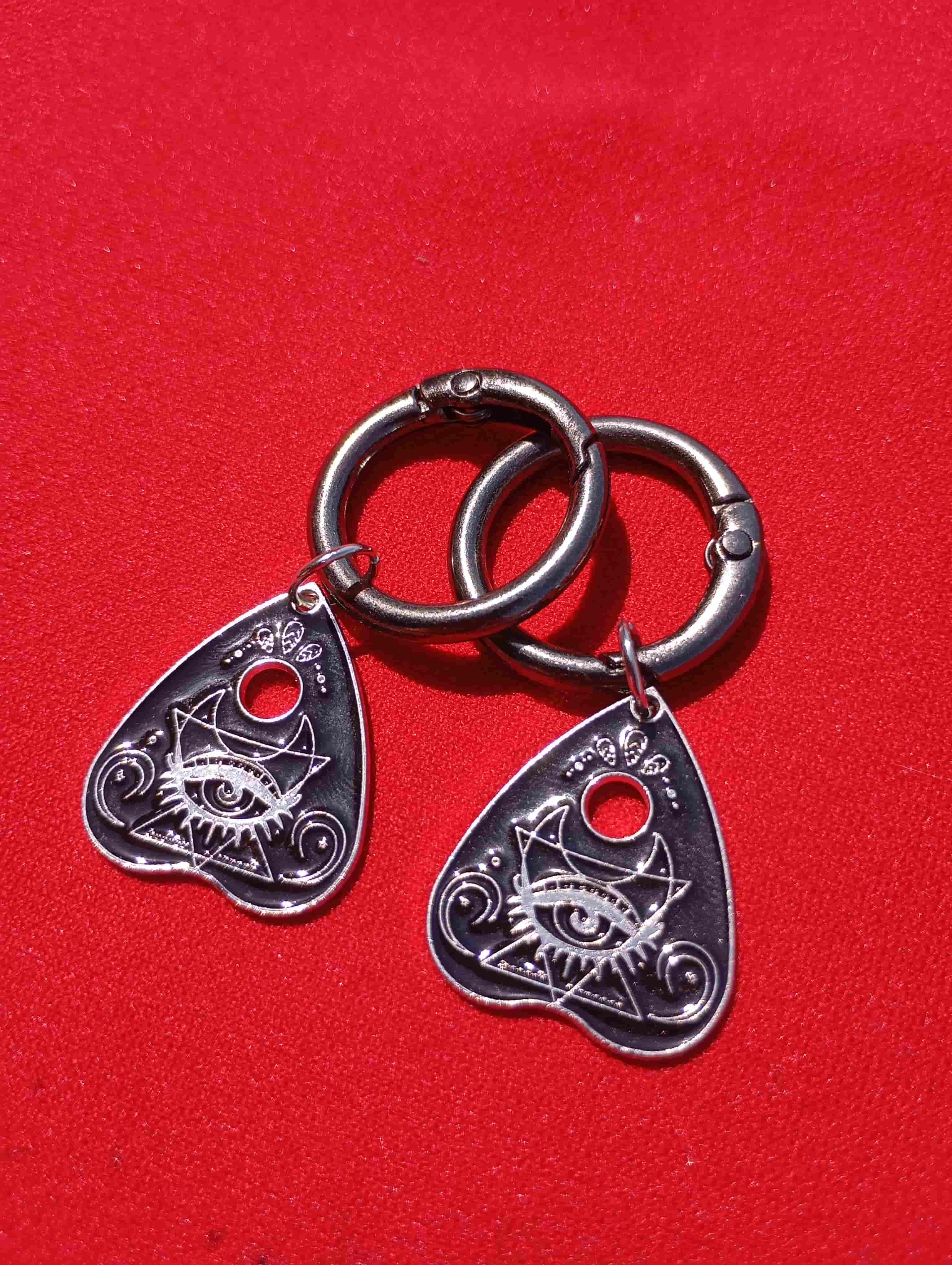 Pendentifs Ouija pour chaussures